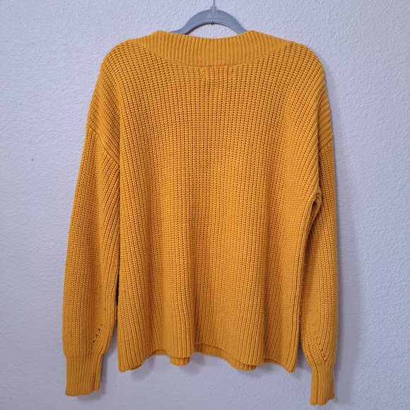 For The Republic Boatneck Chunky Yellow Sweater Large Button Boxy Size Medium - Picture 8 of 8